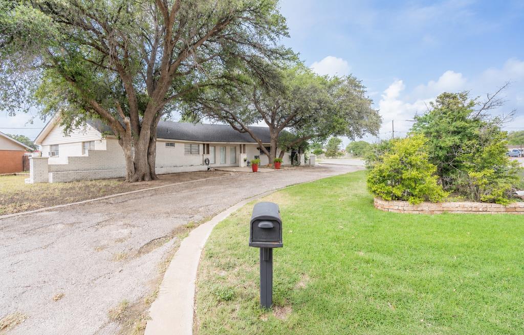 3223 Apperson Dr Property Photo 1
