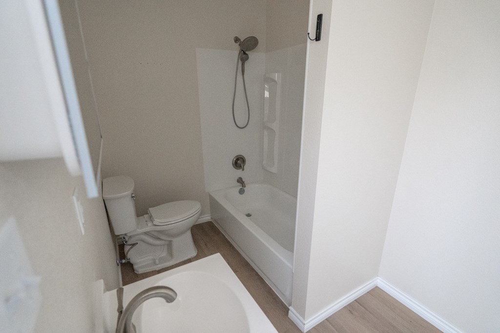 50096917 Property Photo 10