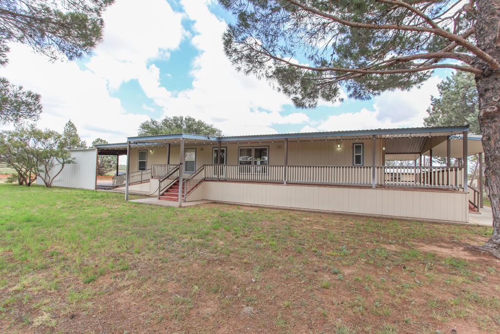 2100 Marilyn Dr Property Photo 1