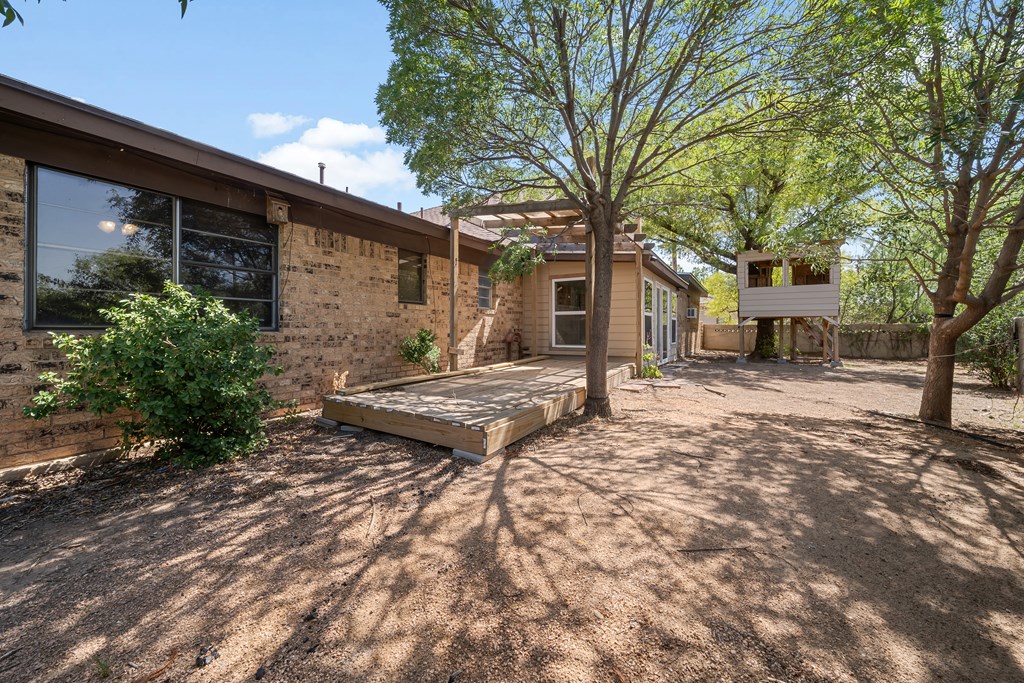 2101 Allendale Rd Property Photo 6