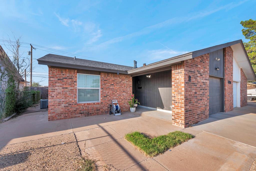 4402 Thomason Dr # B Property Photo 1