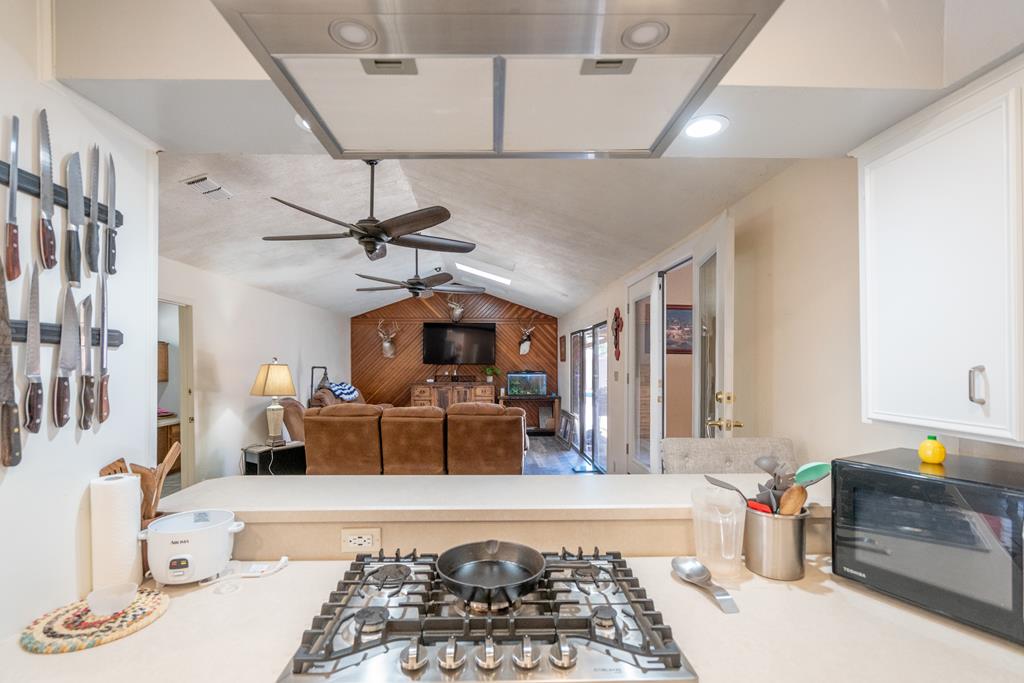 4306 Valley Dr Property Photo 14