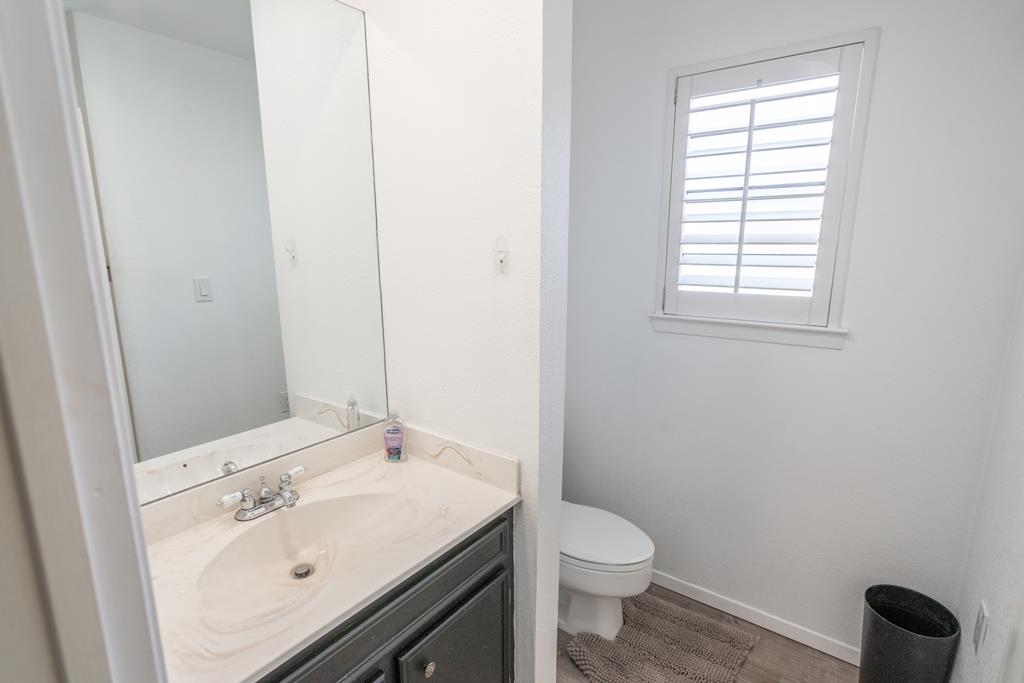 4306 Valley Dr Property Photo 19