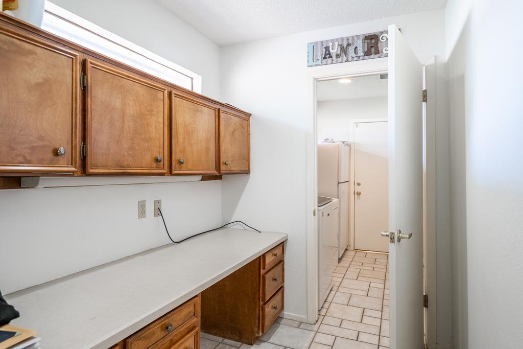 4306 Valley Dr Property Photo 22