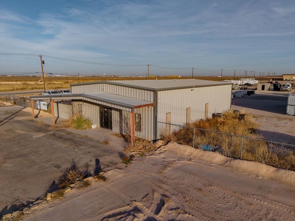 8316 W I-20 Property Photo 1