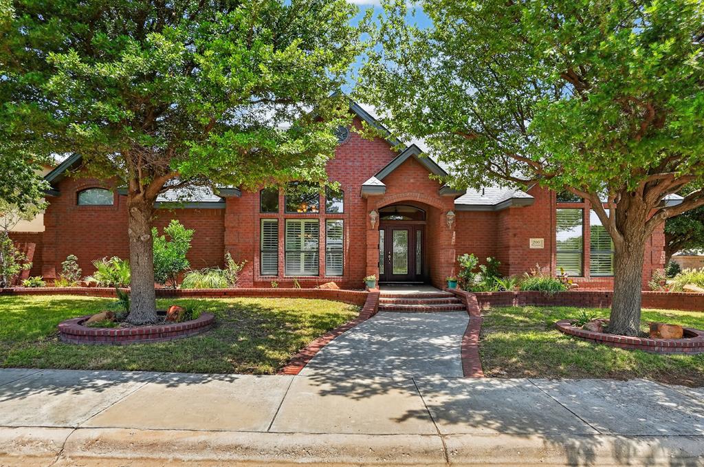 200 Skywood Circle