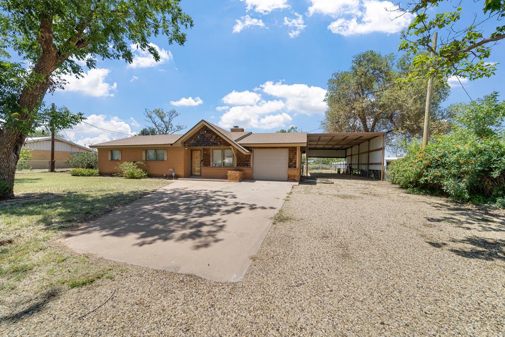 113 Hooser Rd Property Photo 1