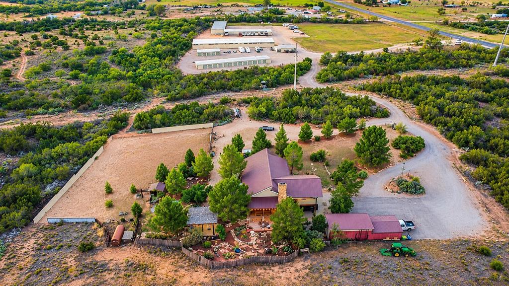 1409 N Fm 700 Property Photo 1