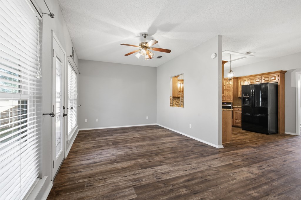 4820 Timber Lane Property Photo 16