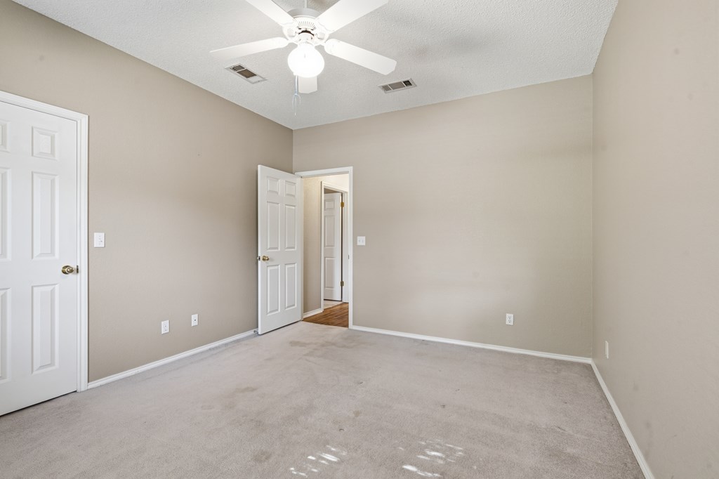 4820 Timber Lane Property Photo 23