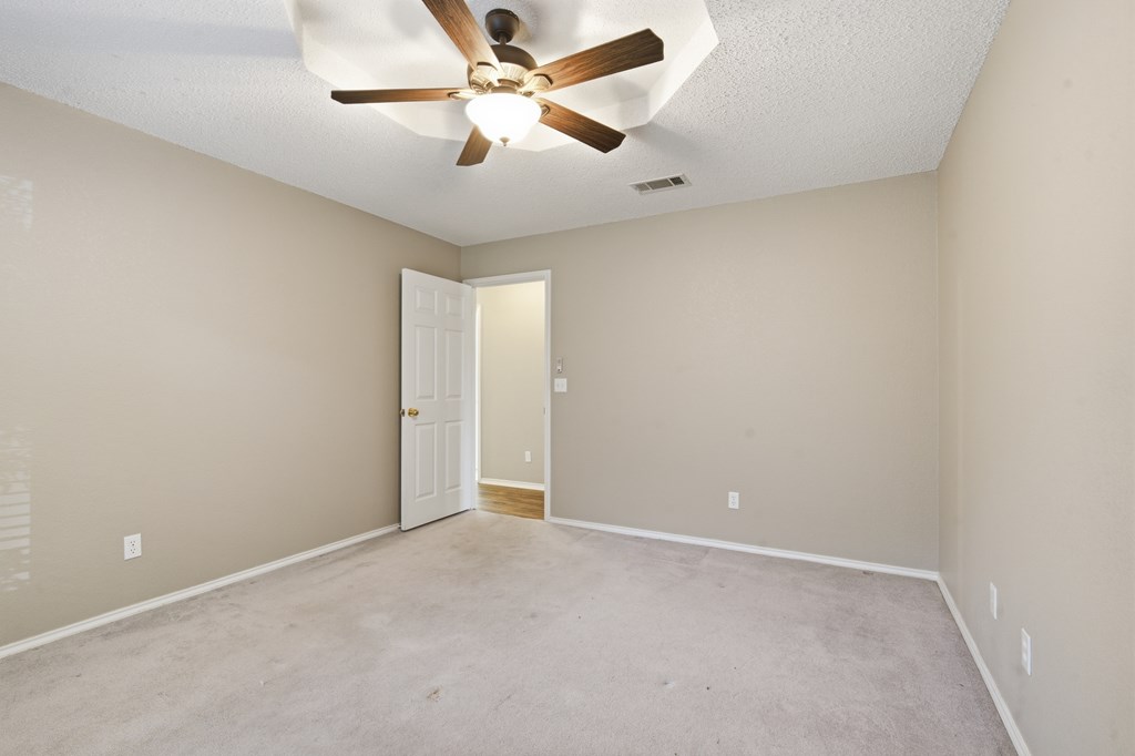 4820 Timber Lane Property Photo 25