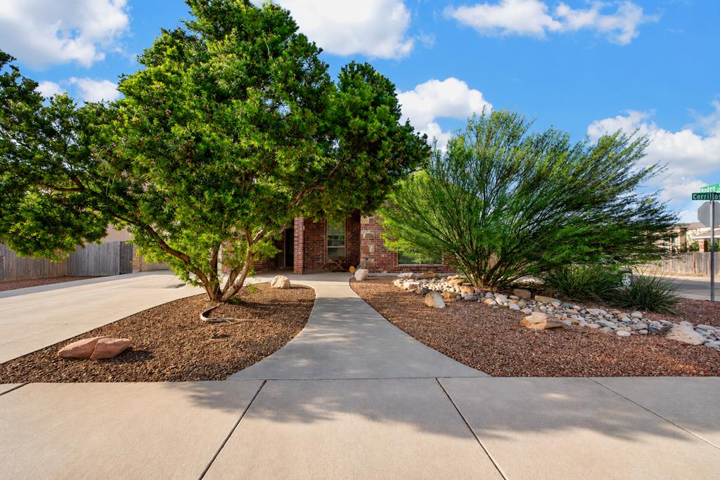 1400 Cerrillos Ave Property Photo 1