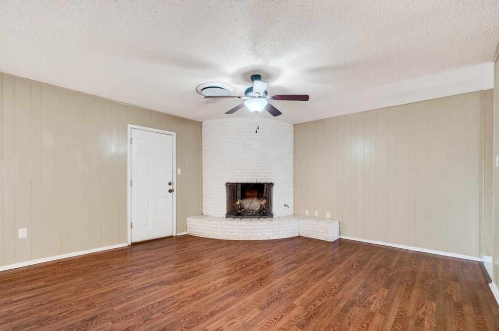 2501 Rebecca Dr Property Photo 15