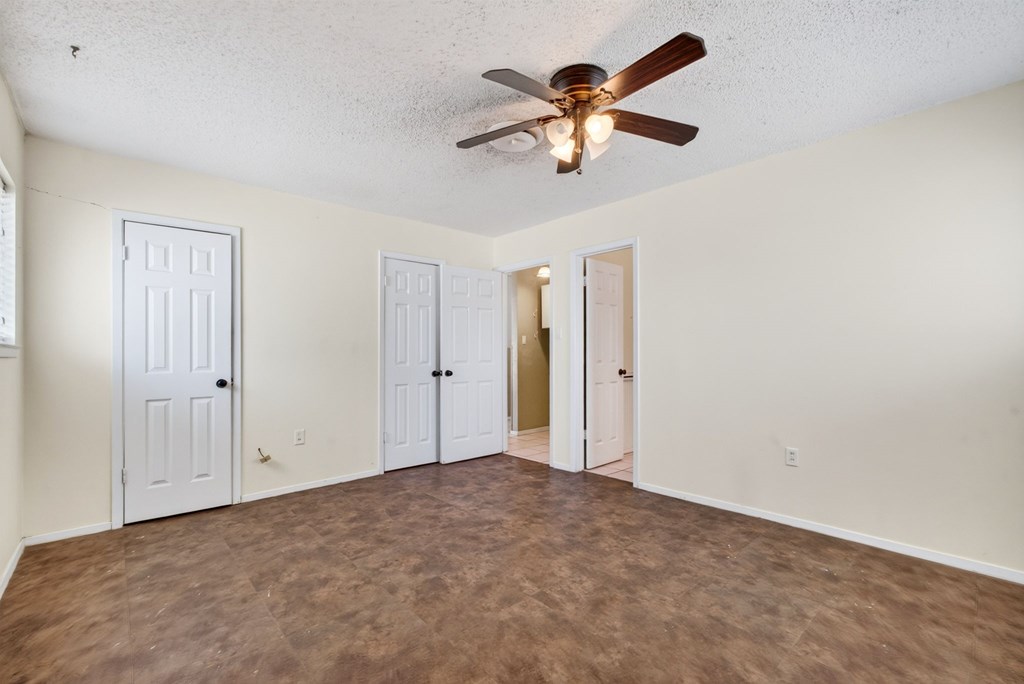 2501 Rebecca Dr Property Photo 31