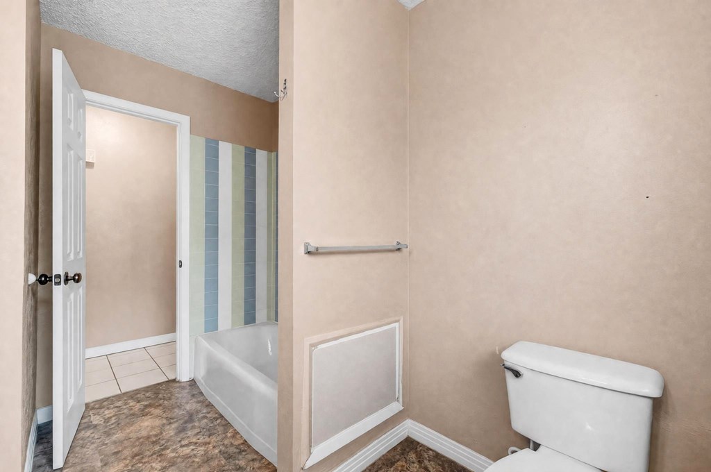 2501 Rebecca Dr Property Photo 45