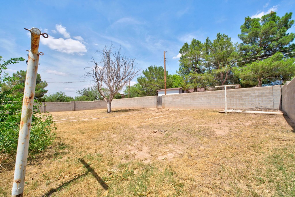 2501 Rebecca Dr Property Photo 54