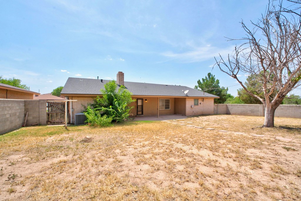 2501 Rebecca Dr Property Photo 55