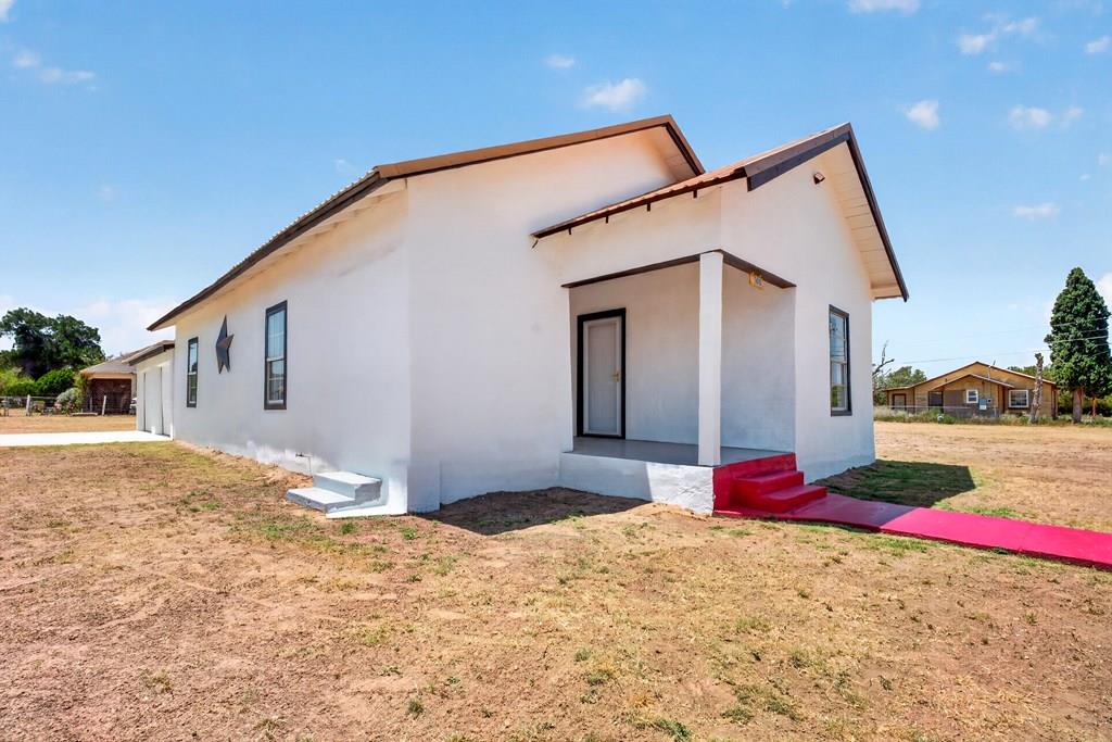 1610 Benton Property Photo 1