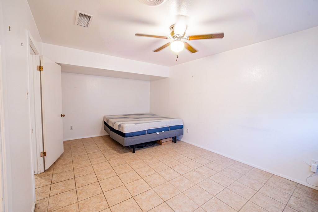 2608 Rebecca Dr Property Photo 16