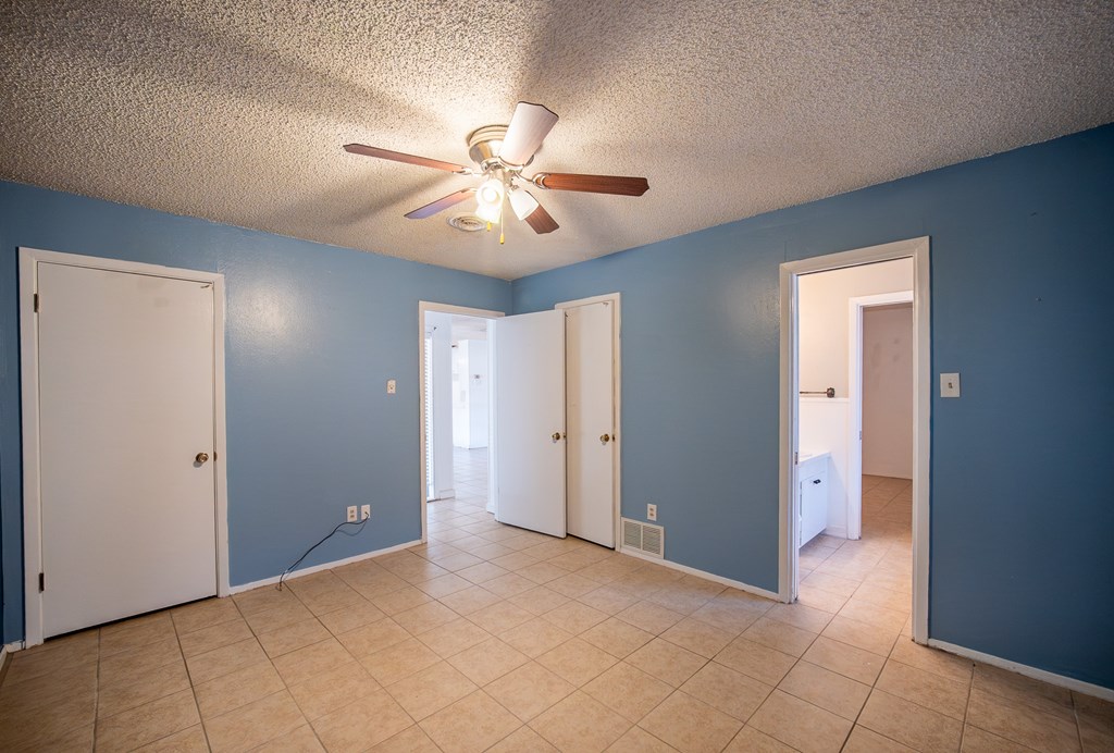 2608 Rebecca Dr Property Photo 21