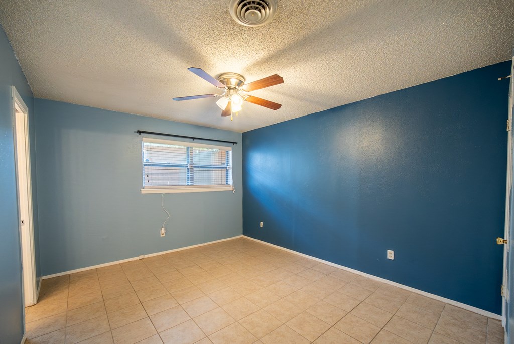 2608 Rebecca Dr Property Photo 30