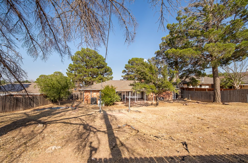 2608 Rebecca Dr Property Photo 34