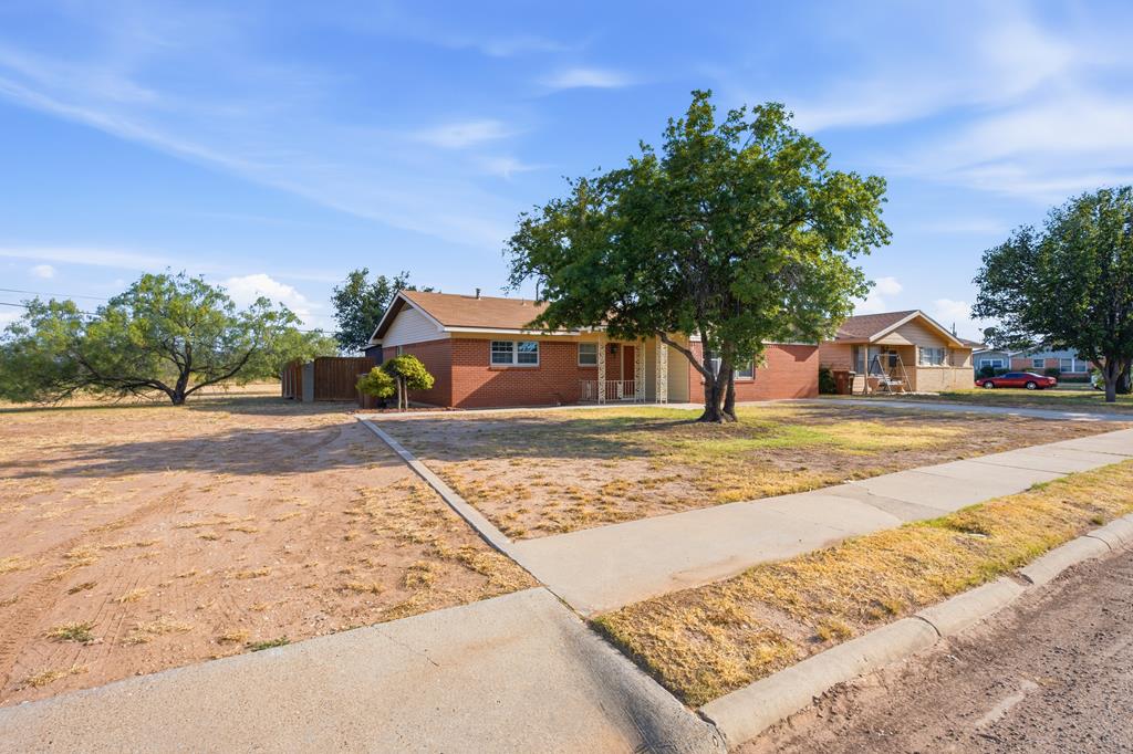 2407 Cheyenne Dr Property Photo 1