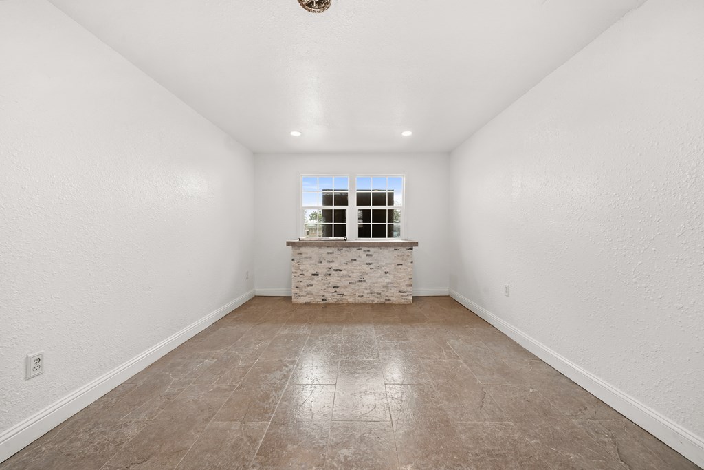 1804 Wallace Property Photo 7
