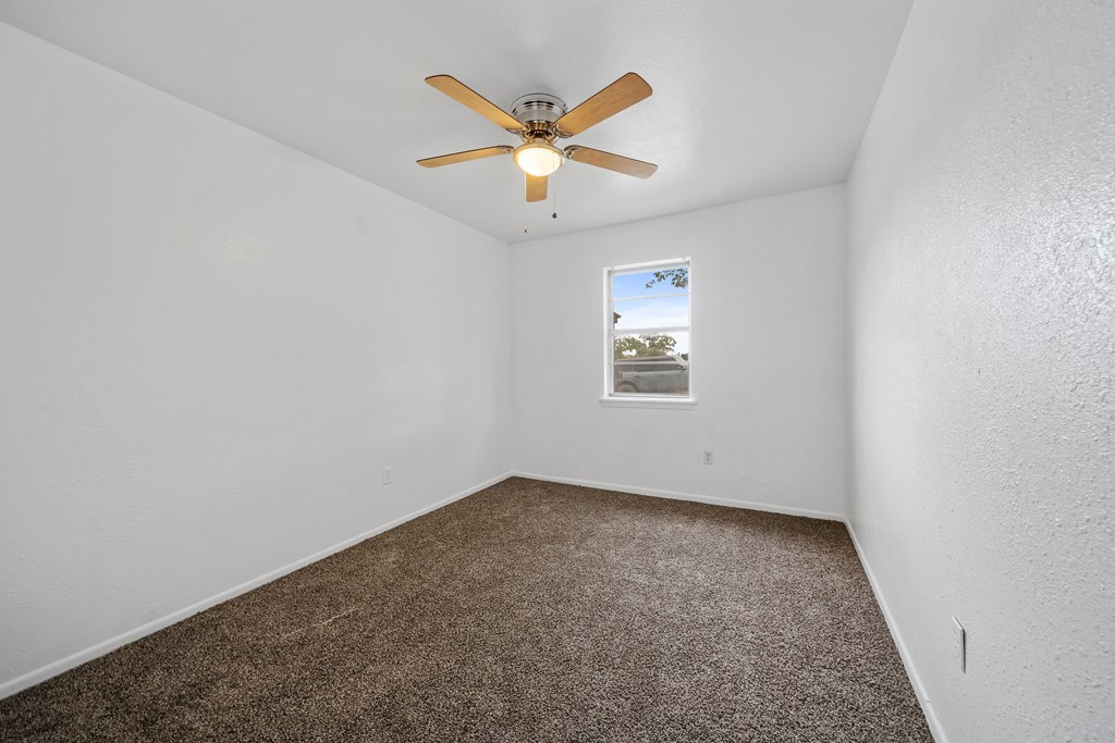 1804 Wallace Property Photo 10