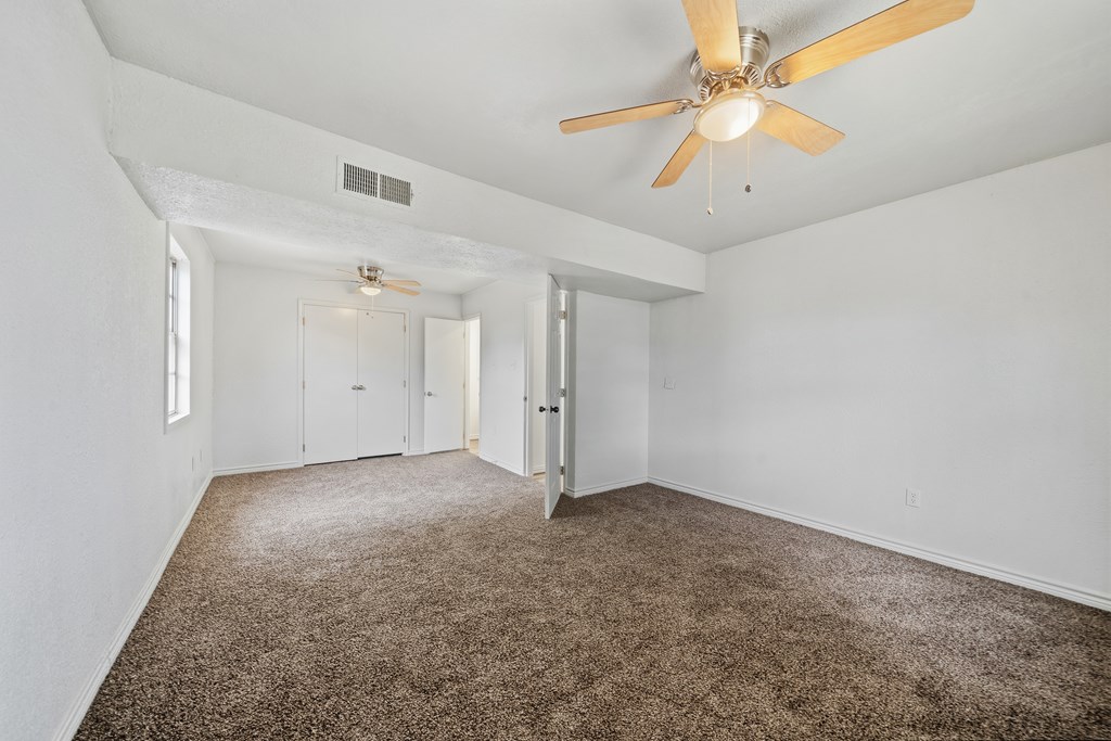 1804 Wallace Property Photo 13