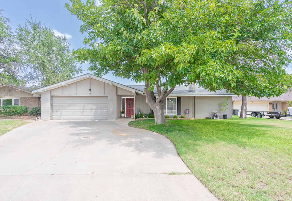 2604 Spartan Dr Property Photo 1