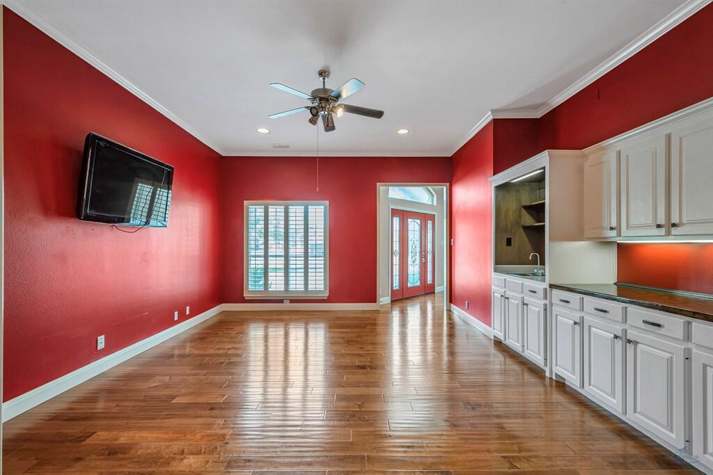 5713 Heartland Ave Property Photo 8