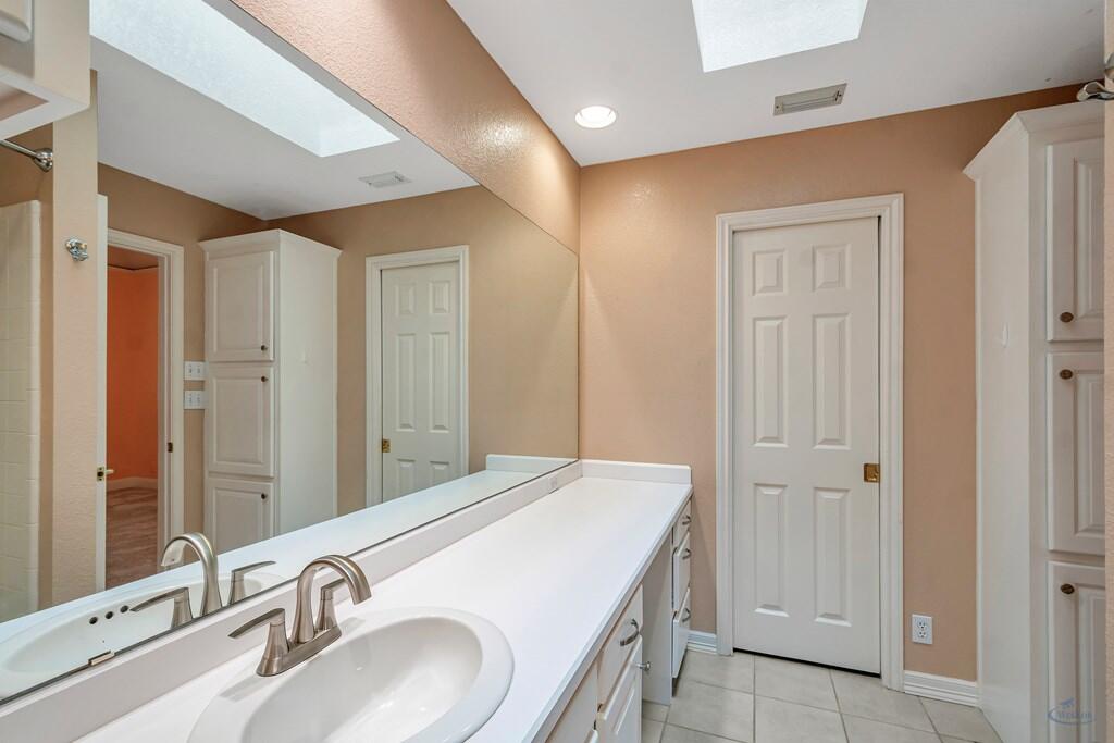 5713 Heartland Ave Property Photo 37