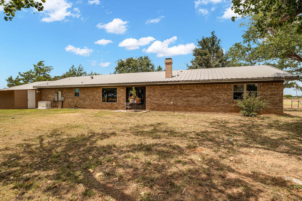 10610 E Midway Rd Property Photo 31