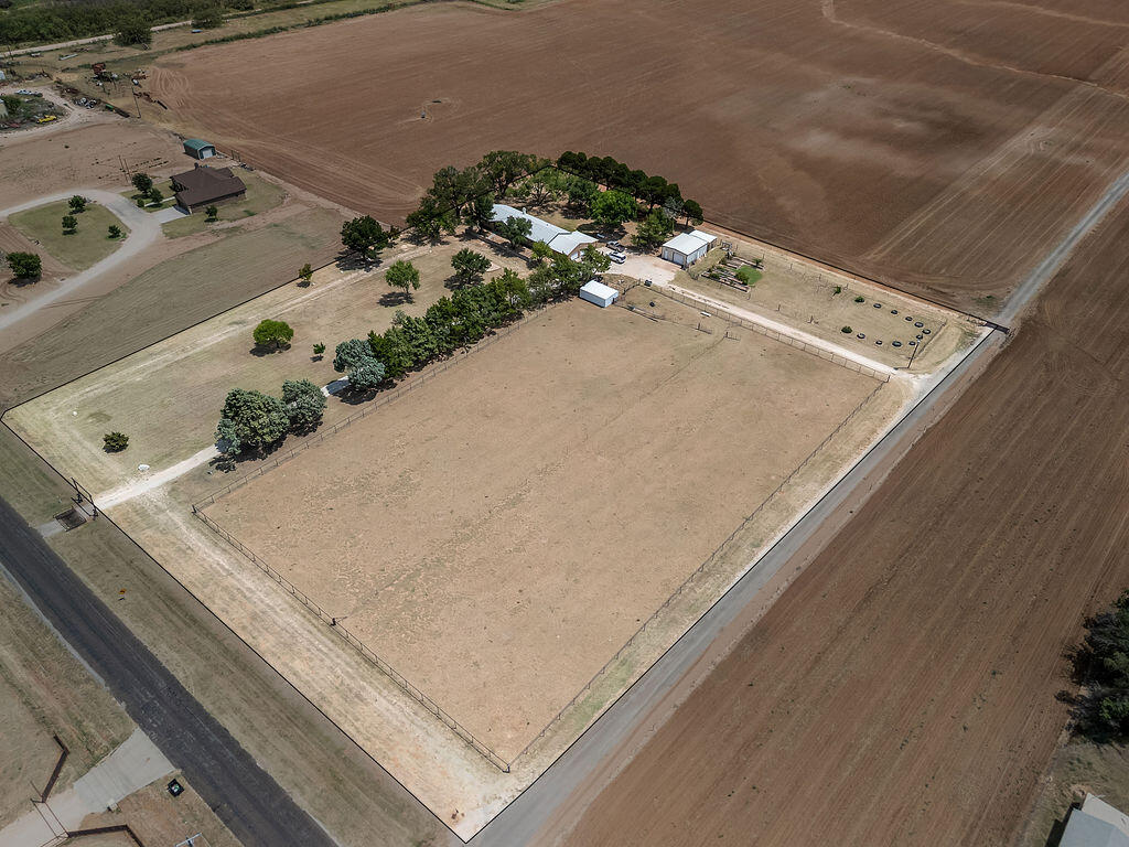 10610 E Midway Rd Property Photo 43