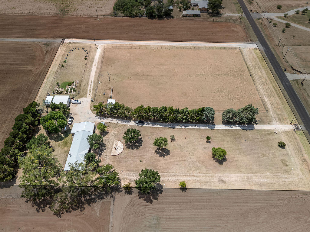 10610 E Midway Rd Property Photo 47