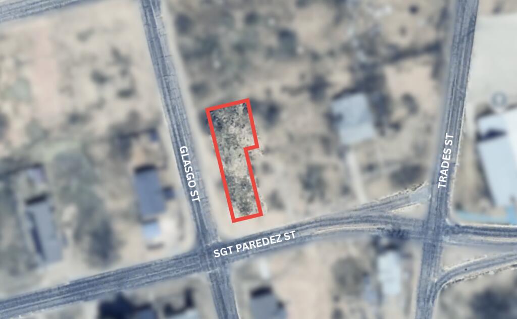 810 W Sargent Paredez Property Photo 1