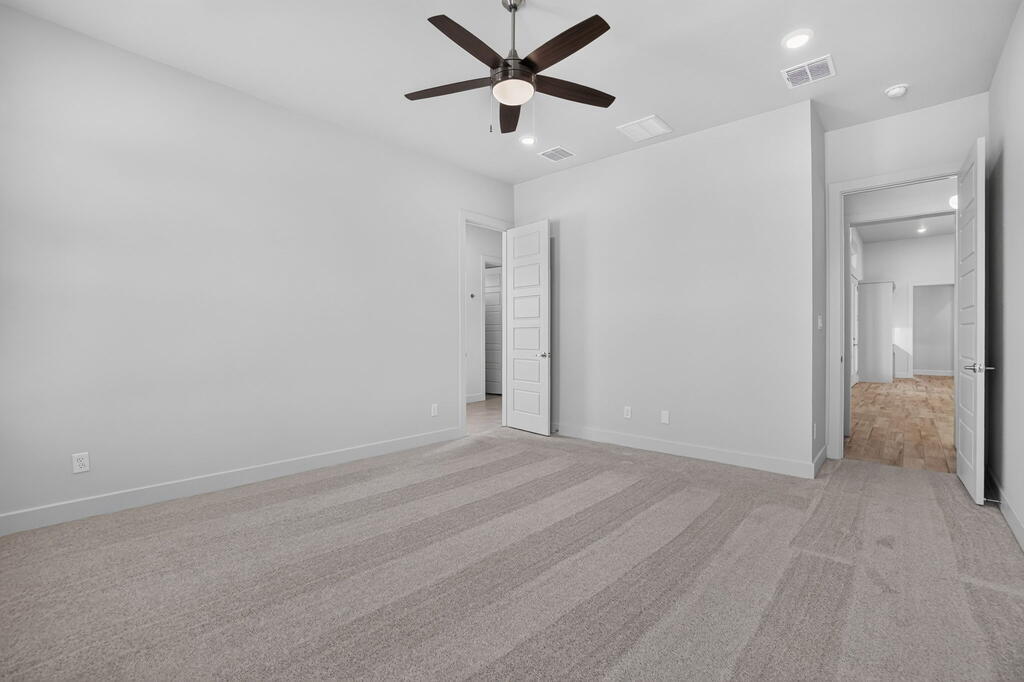 5604 Lost Creek Loop Property Photo 50