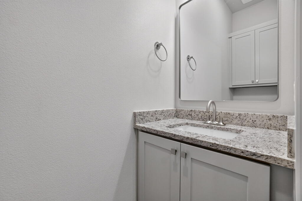 5604 Lost Creek Loop Property Photo 69