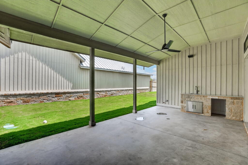 5604 Lost Creek Loop Property Photo 73