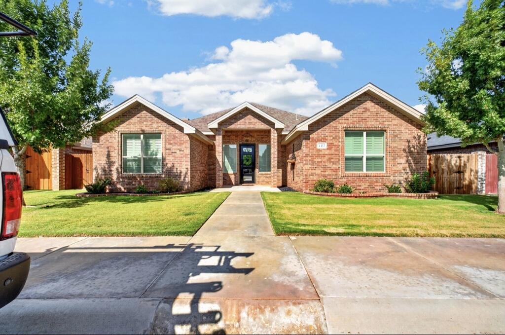 4413 Escondido Ct Property Photo 4