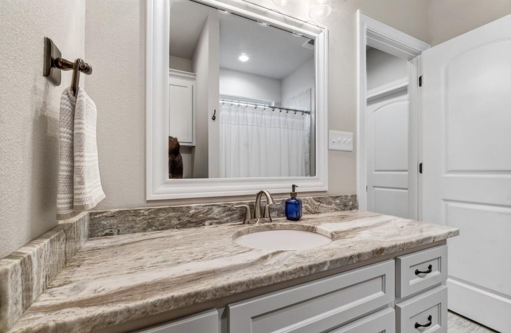 4413 Escondido Ct Property Photo 47