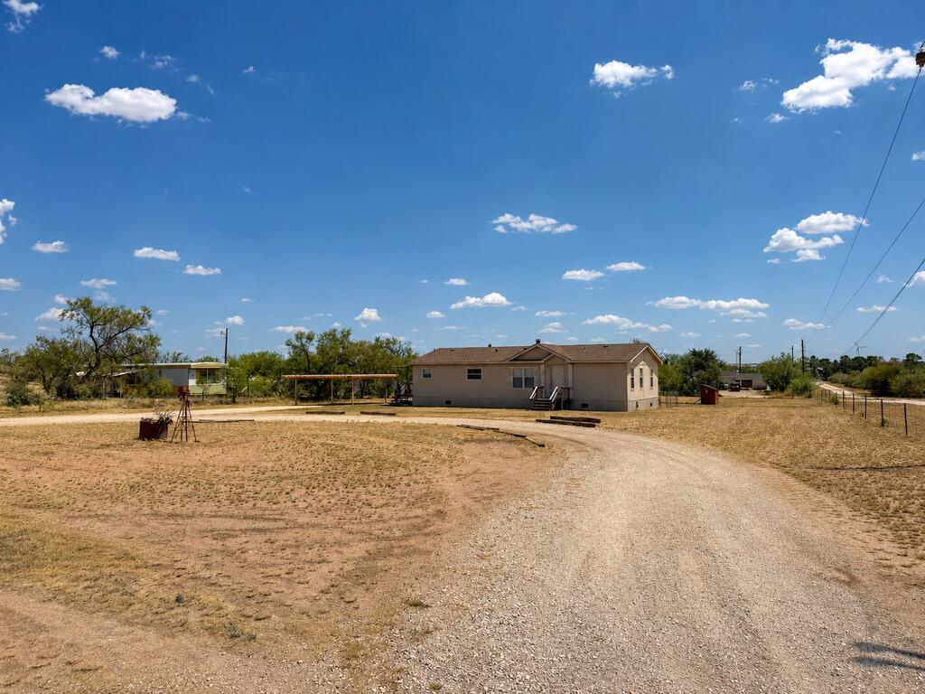 600 Jeffery Rd Property Photo 1