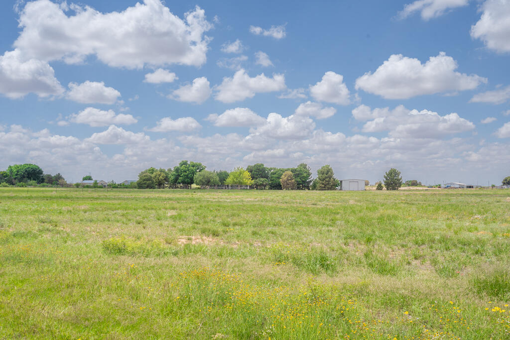 10008 S County Rd 1213 Property Photo 36