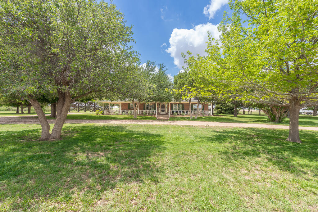10008 S County Rd 1213 Property Photo 48