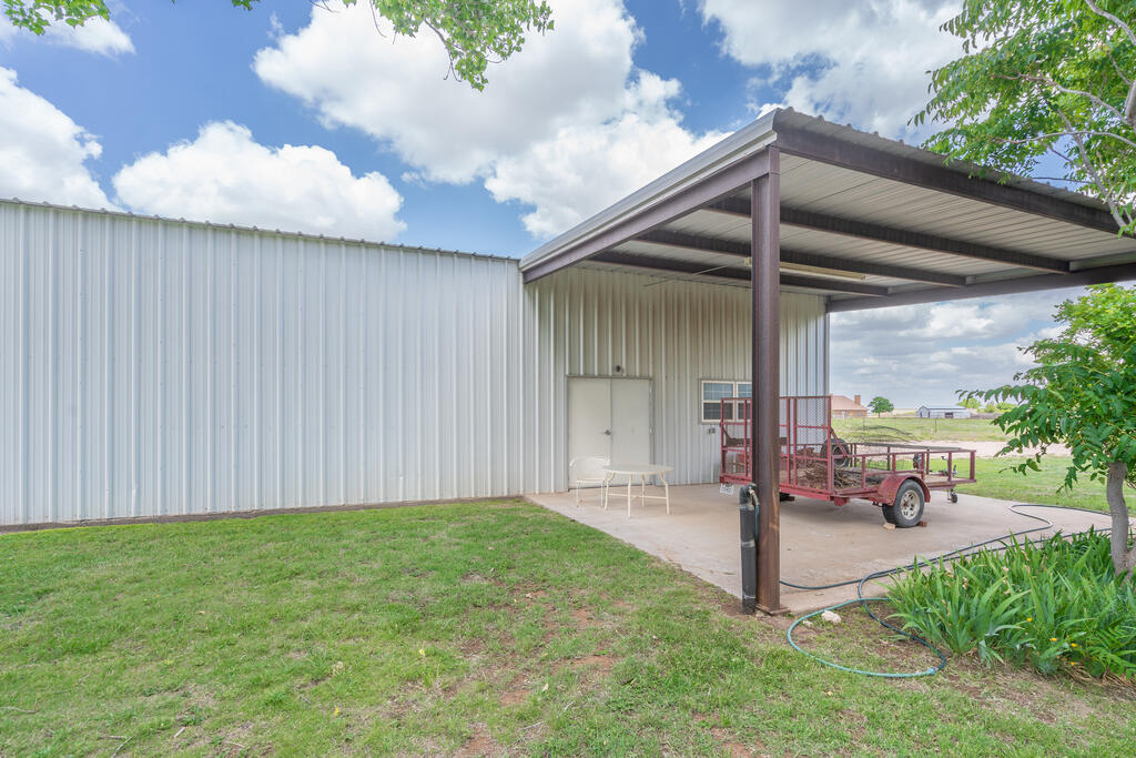 10008 S County Rd 1213 Property Photo 59