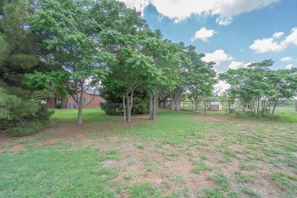10008 S County Rd 1213 Property Photo 60