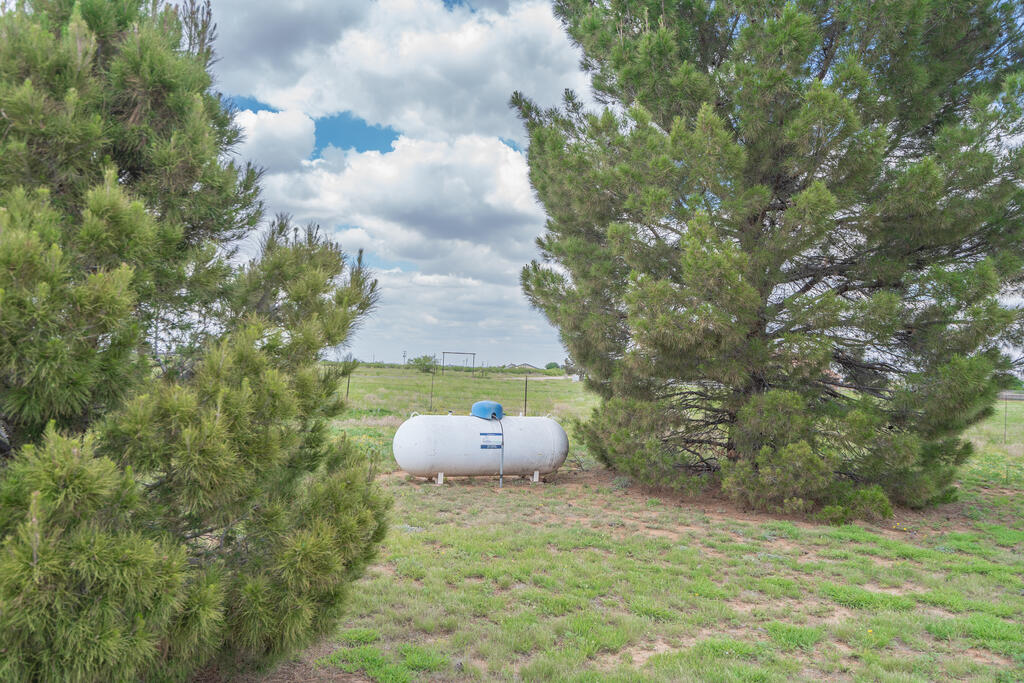 10008 S County Rd 1213 Property Photo 68