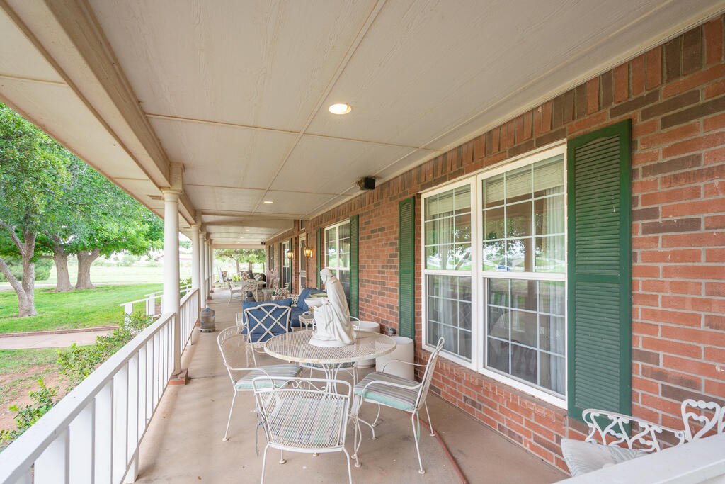 10008 S County Rd 1213 Property Photo 72