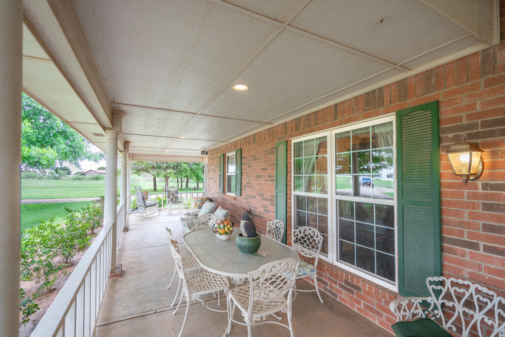 10008 S County Rd 1213 Property Photo 73